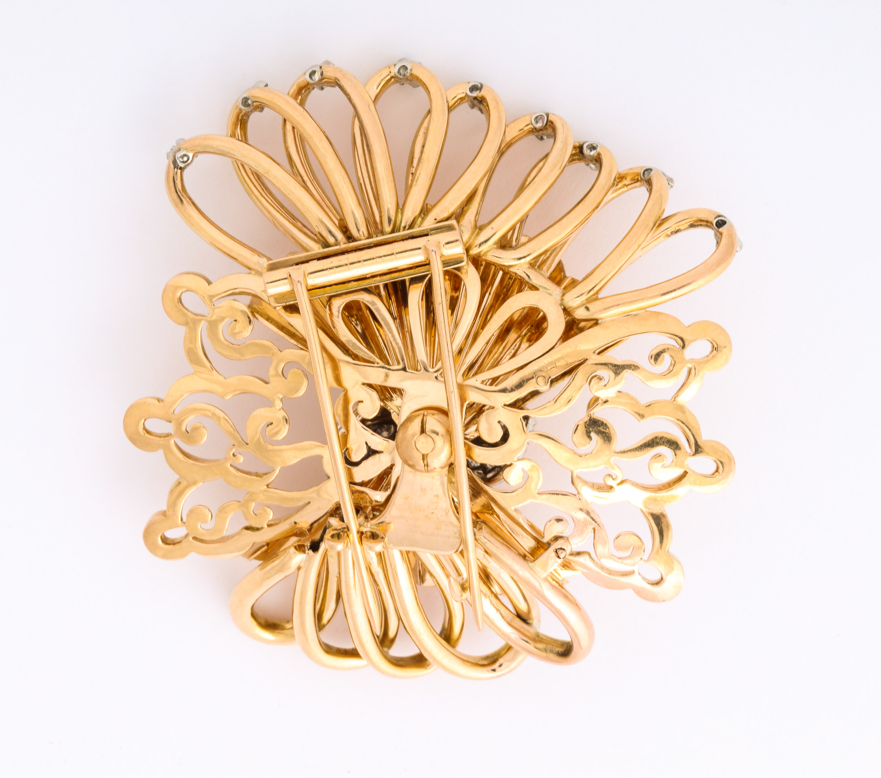 American 18kt Gold & Diamond Bow/Fan Brooch - Image 4