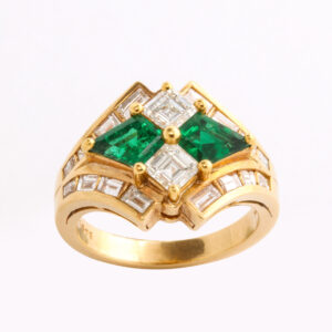 Oscar Heyman 18kt Gold Ring Set With Emeralds & Diamonds