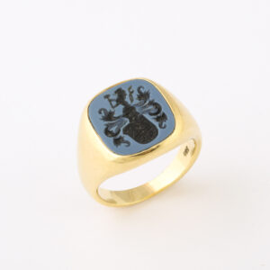 European Agate 14kt Gold Signet Ring