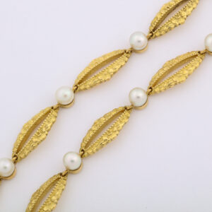 Third Republic Period Antique 18kt Gold Necklace set with Pearls