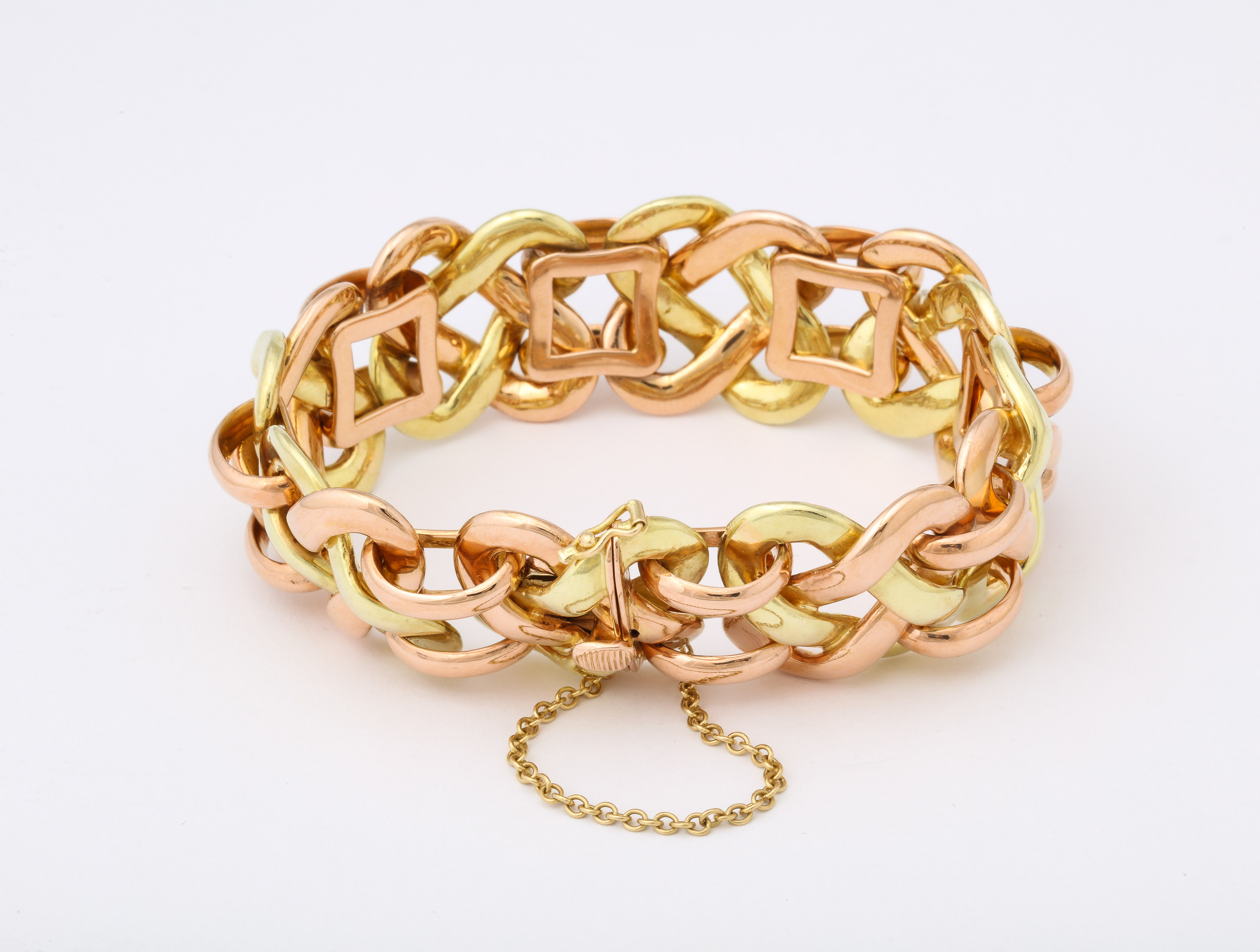 Italian 18kt 2-tone Gold Bracelet with Interlaced Motif - Image 5