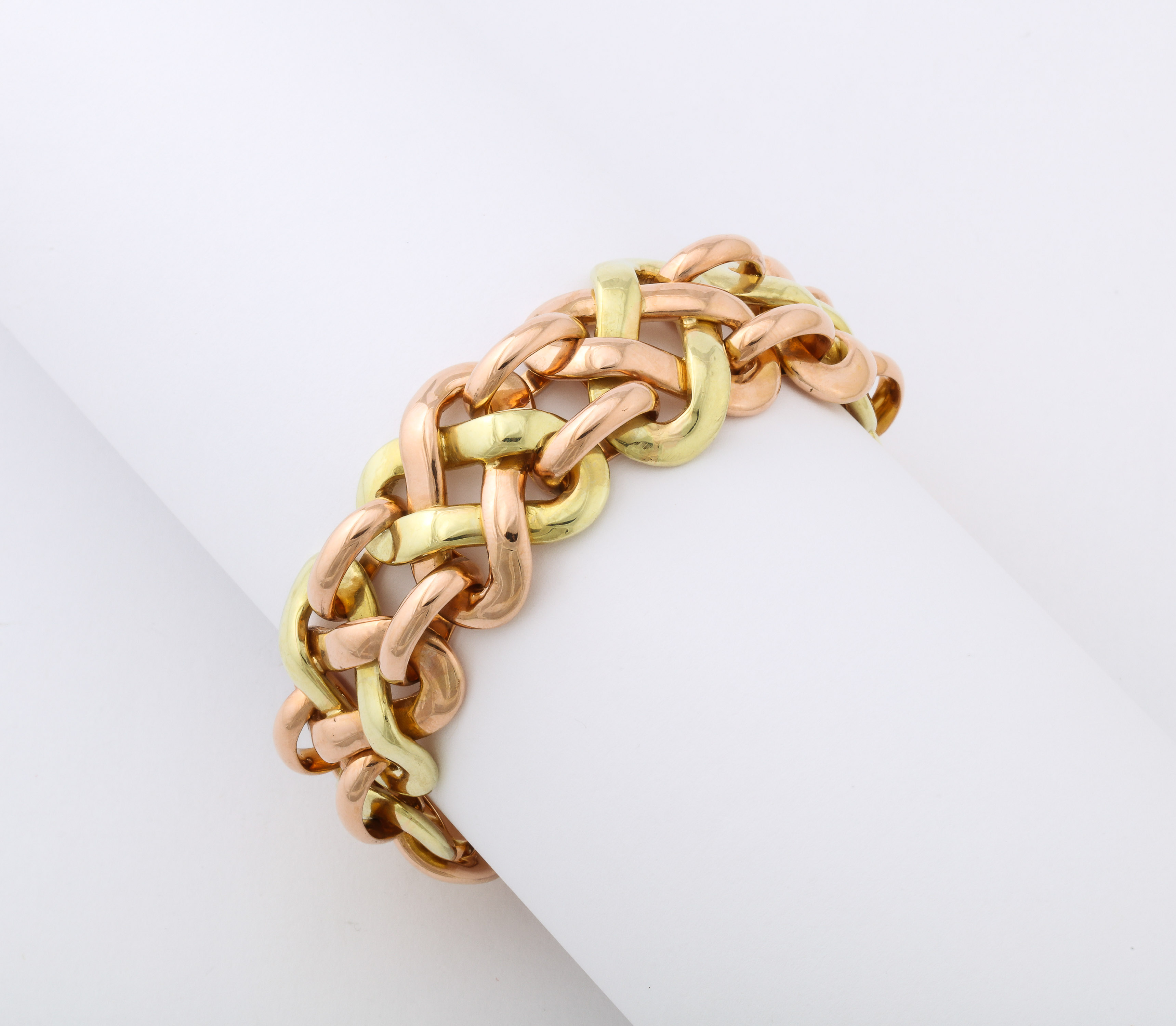 Italian 18kt 2-tone Gold Bracelet with Interlaced Motif - Image 4